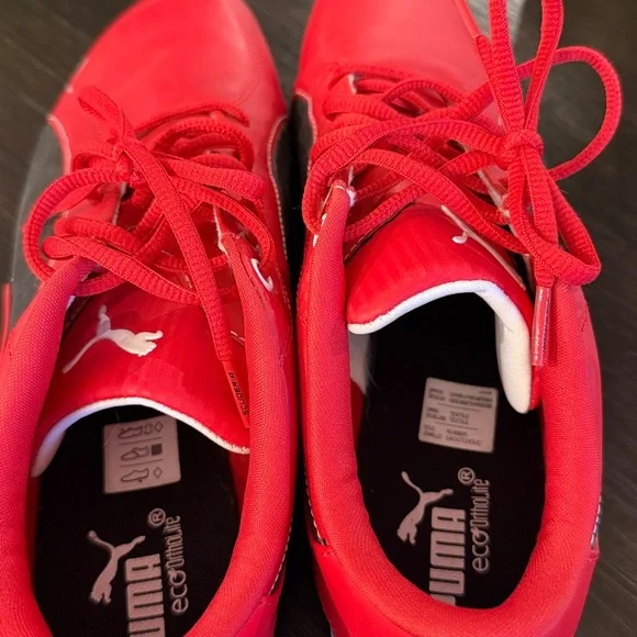 Puma Red and Black Low-Top Ferrari sneakers - Picture 3 of 5